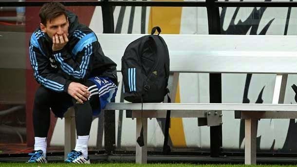 The seleccionador of Argentinian ensures that to messi follows him hurting the foot