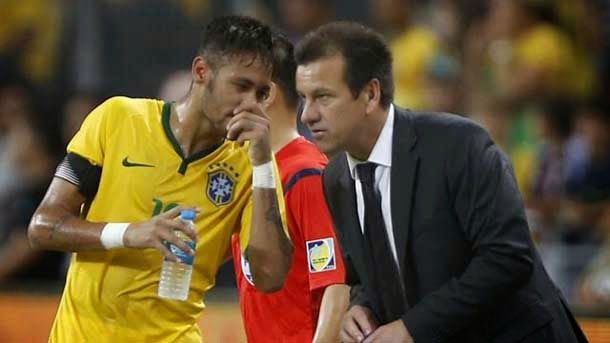 El seleccionador de brasil espera que neymar supere a pelé