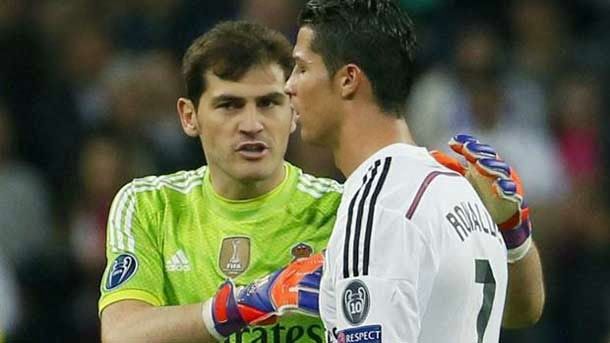 The captain of the group "merengue" ordered to "cr7" that was not  so fast to the changing rooms
