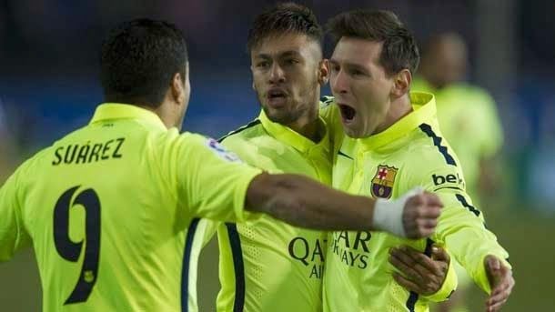 Messi, suárez and neymar went back to exhibit  in the played of the first goal of the barça