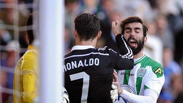 El jugador del real madrid ha sido sancionado con partidos por agredir a jugadores del córdoba
