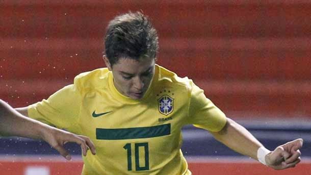 El centrocampista brasileño se pasó tres pueblos fingiendo la caída