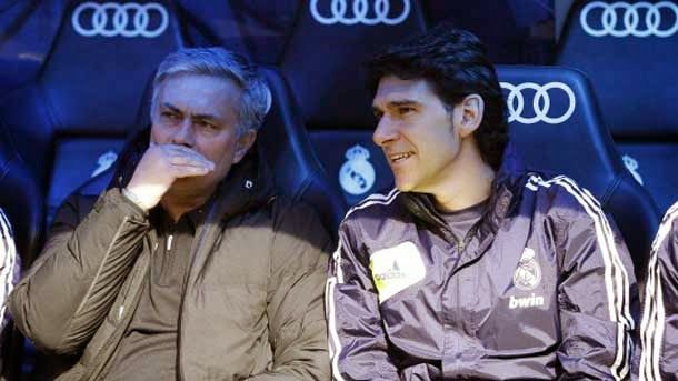 The ex second trainer of the real madrid elogia to mourinho