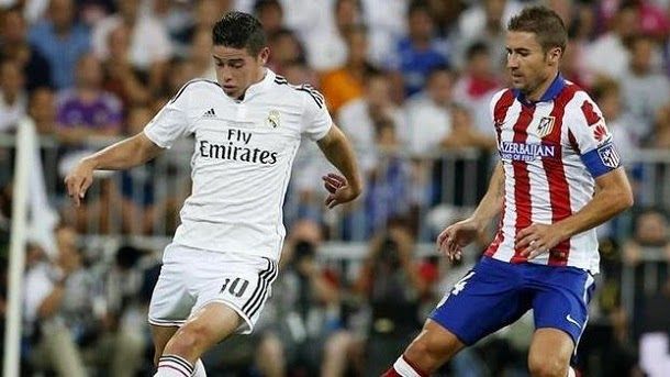 Athletic and real madrid play  the supercopa of españa
