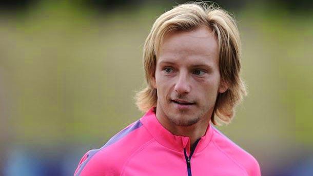 Rakitic: "See to messi in a training impresses"