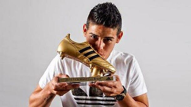 James rodríguez receives the boot of gold of the world-wide 2014