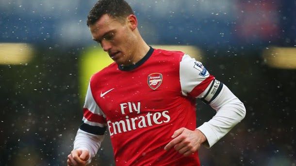 An emissary of the fc barcelona travels to inglaterra for fichar to vermaelen