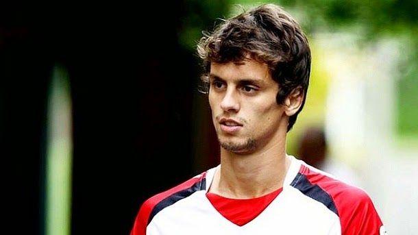 The barça has in the sight to the Brazilian central youngster rodrigo caio