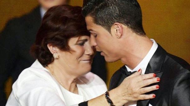 Controversial biography of the mother of Christian ronaldo