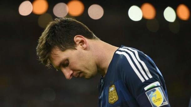 Indignation by an article against messi in "the reason"