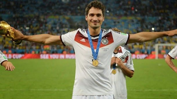 Hummels Will remain  in the dortmund and no fichará by the fc barcelona