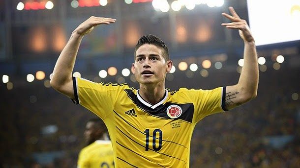 James rodríguez approaches to the real madrid