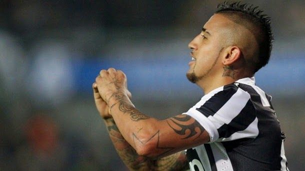 Agreement for the traspaso of arturo vidal to the manchester united
