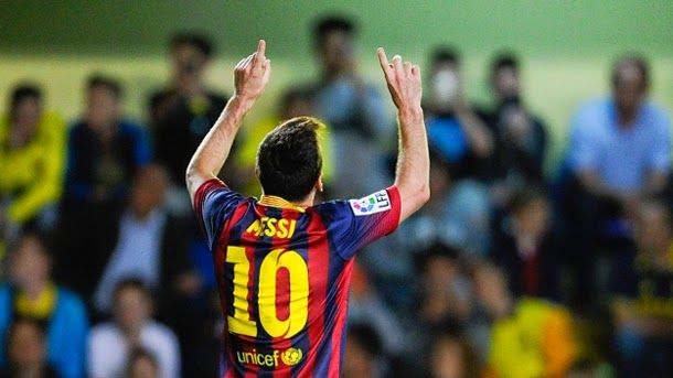 Leo messi renews officially with the fc barcelona