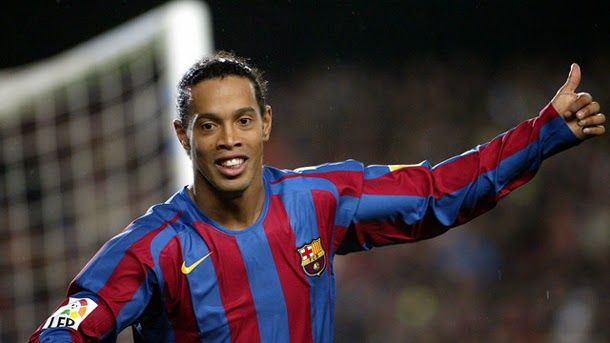 Ronaldinho, optimista: "ojalá el barça gane esta liga"
