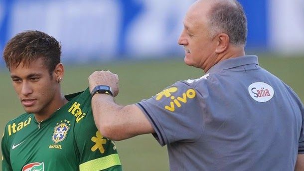 Scolari: "I want that neymar and alves are champions of league"