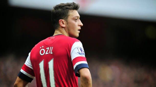 Possible interest of the fc barcelona in the signing of mesut Özil