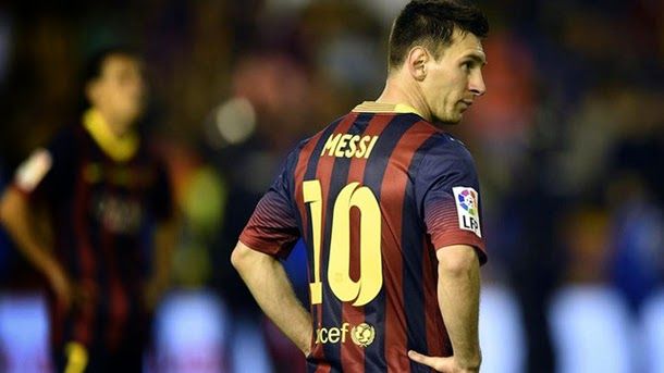 The priority of the barça is to keep to messi and turn him into the best paid