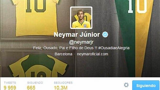 Neymar tiñe su twitter con los colores de brasil