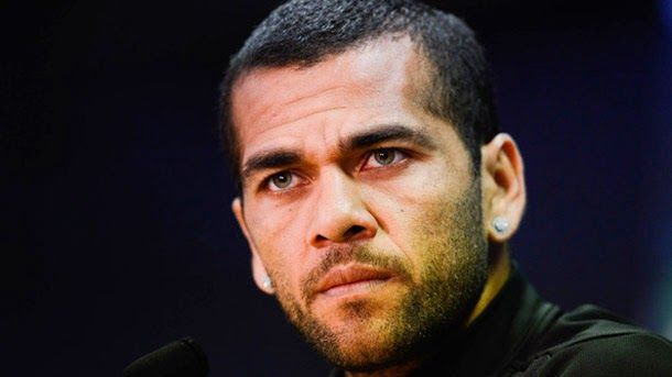 Alves: "They will fall us a pile of sticks and I will be in the line of shot"