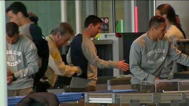 Messi fue cacheado en el aeropuerto de el prat
