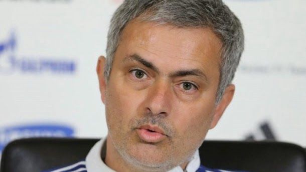 Mourinho, a la prensa: "deberíais estar avergonzados; no sois felices"
