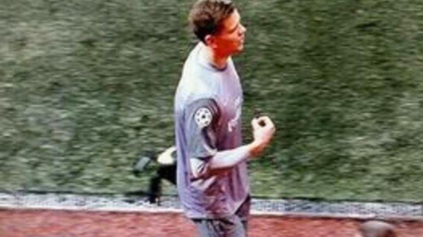 The obscene gesture of szczesny when being expelled