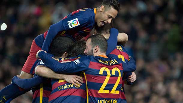 Jugadores del FC Barcelona celebrando un gol