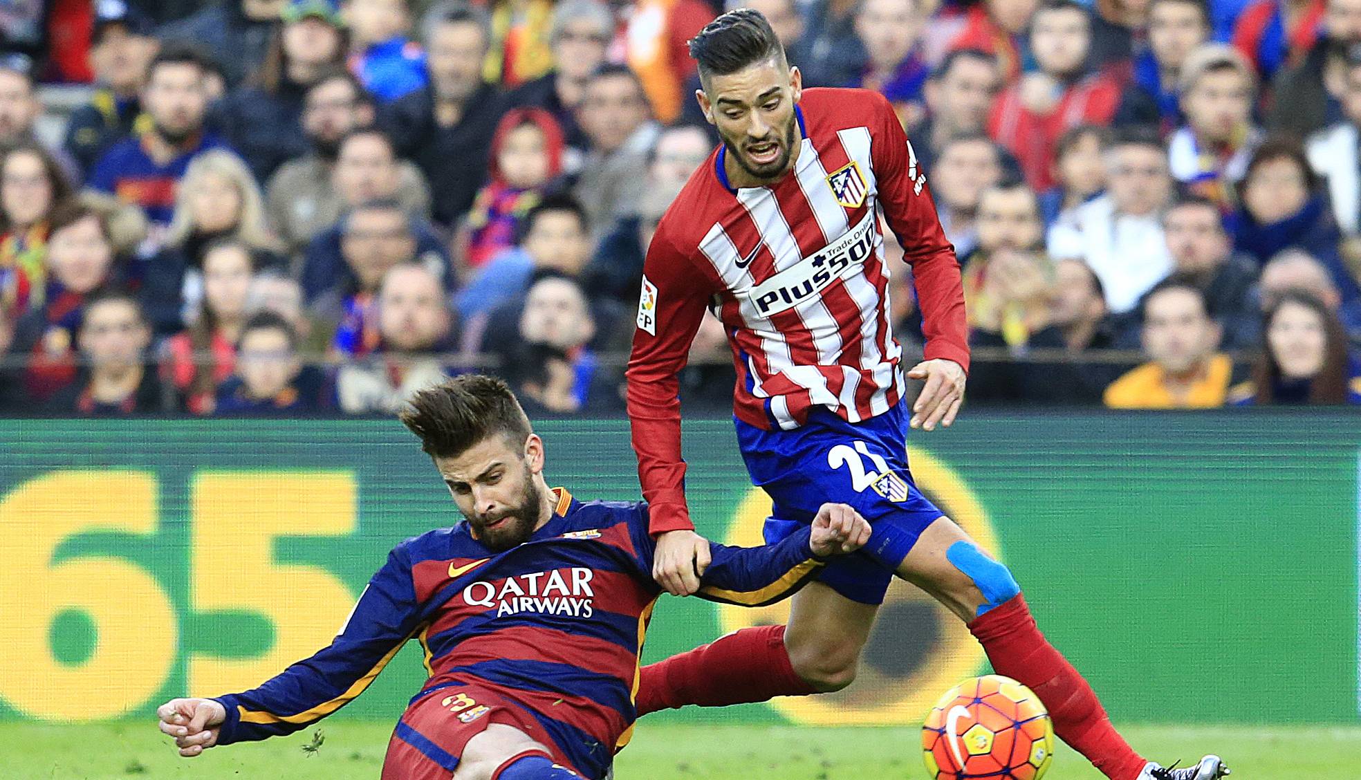 Yannick Carrasco In the Athletic of Madrid-FC Barcelona of 2015-2016