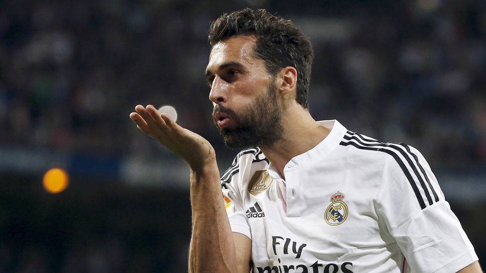 Arbeloa, throwing "besitos" in a party of the Real Madrid