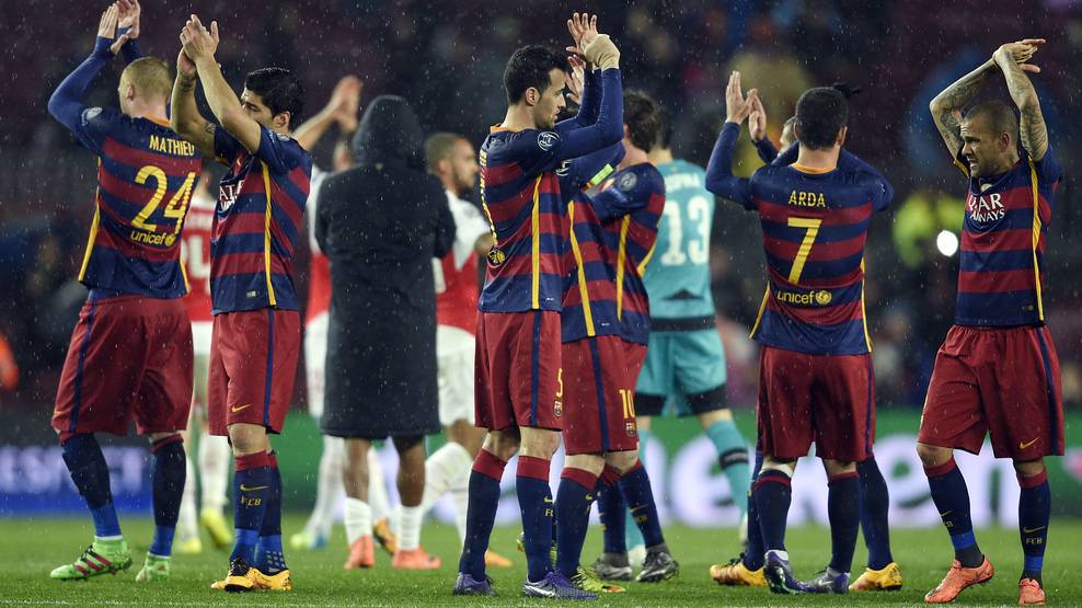 THE FC Barcelona celebrates the pass to quarter-finals