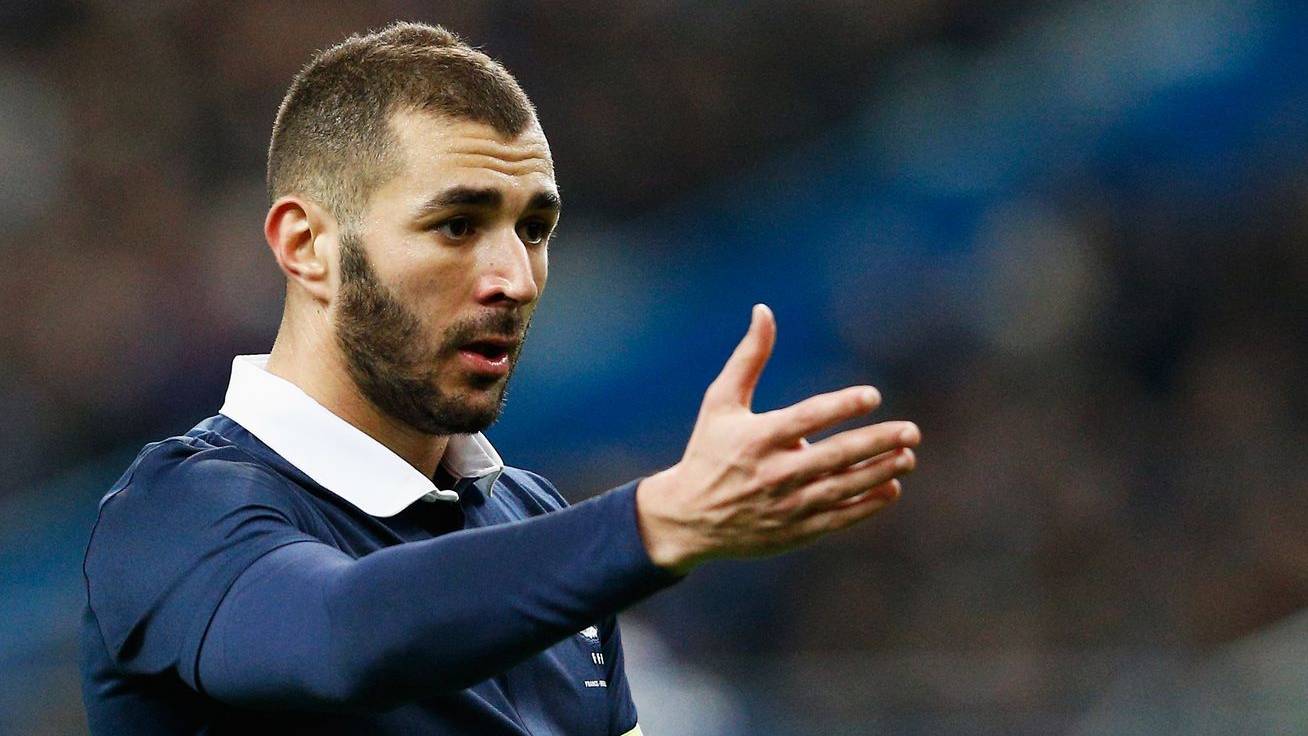 Karim Benzema, in a party with the selection of France