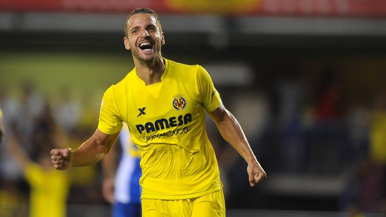 Soldado, celebrando un gol esta temporada con el Villarreal