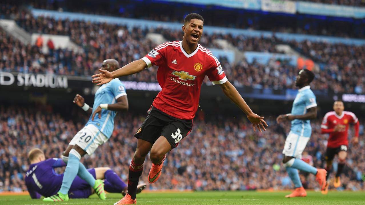 Rashford, celebrating the goal of the victory against the City