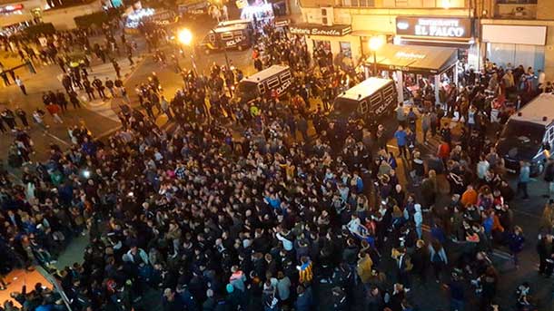 aficionados-gritaron-jugadores-valencia-mercenarios-55870.jpg