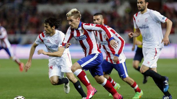The athletic has empatado against the sevilla and the barça advances him in the classification
