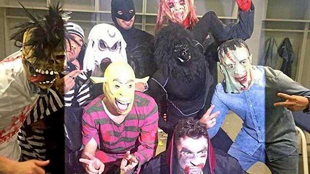 The Catalan players of the barça that participated in the catalunya euskadi excused in person in front of víctor rodríguez by the halloween