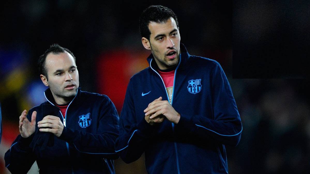 Iniesta and Busquets, in an image of archive