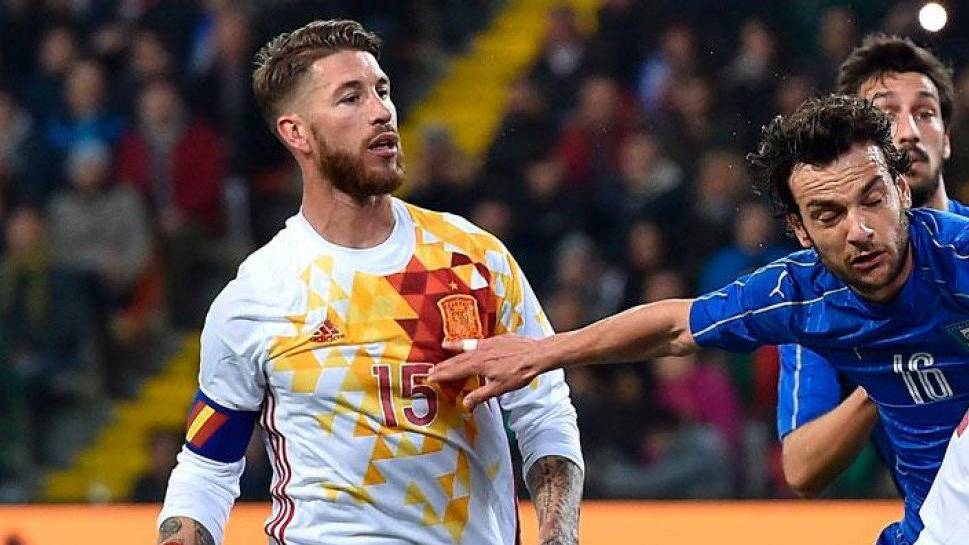 Sergio Ramos se lesionó en el Italia-España