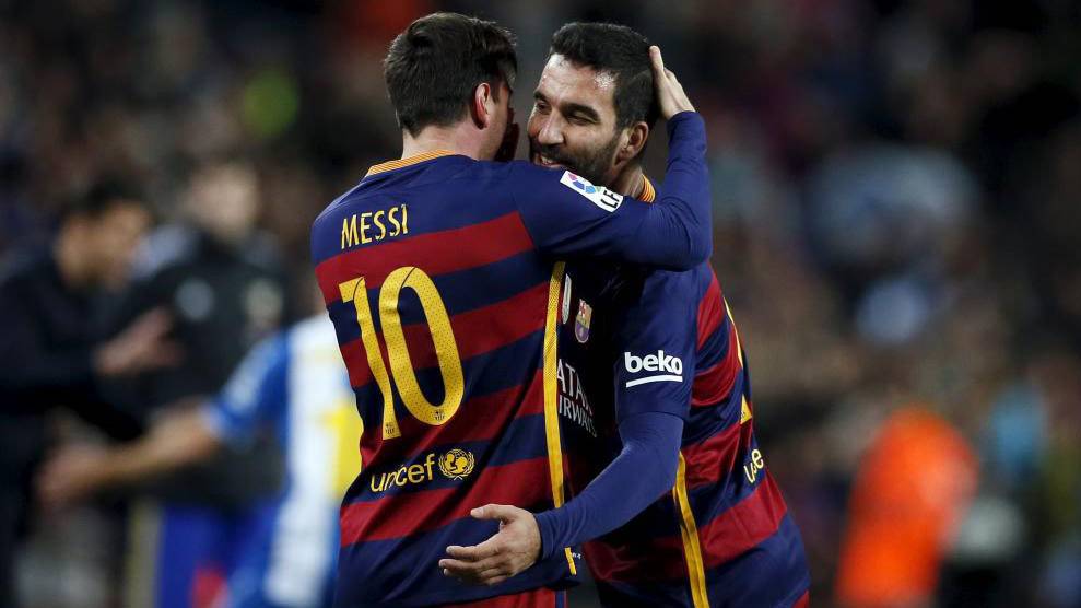 Arda Turan se siente un privilegiado jugando al lado de Leo Messi en el FC Barcelona