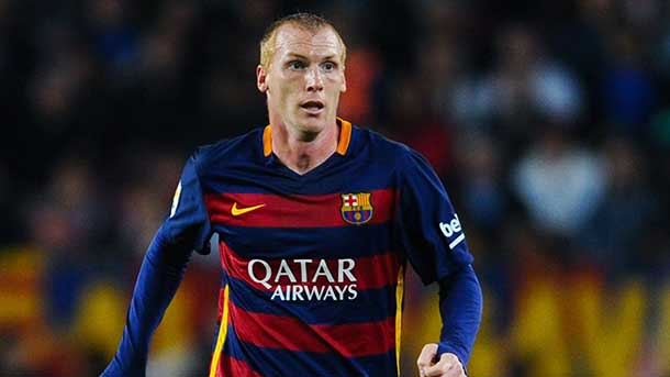 jeremy-mathieu-Third-central-fc-barcelona-87757.jpg