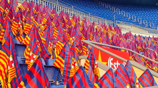 El camp nou recibió al fc barcelona y atlético de madrid con 85 mil banderas desde las gradas