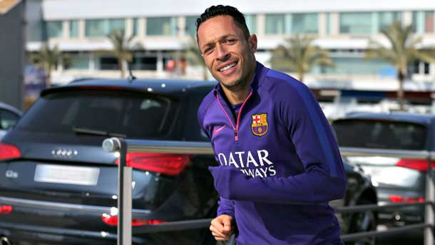 Aseguran que Adriano no continuará en el FC Barcelona
