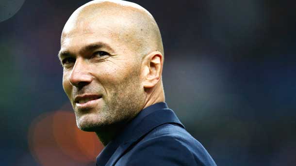 Zidane: «¿Sustituir a Benítez? Aún me falta mucho…»
