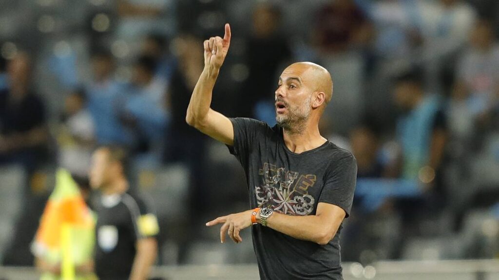 Guardiola reconoce dos objetivos del City en el mercado