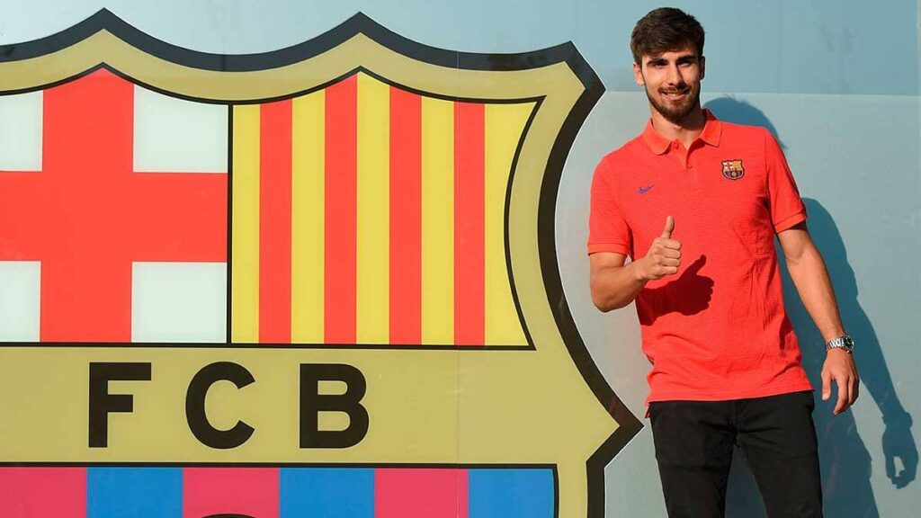 André Gomes y Samuel Umtiti velan armas antes de su debut