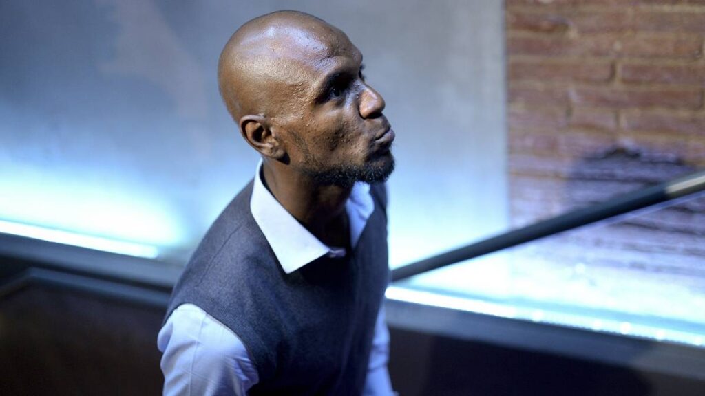 Abidal: «Messi va a seguir muchos más años aquí»