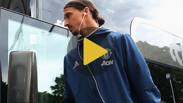 Ibra calienta el derbi enviándole un regalo a Claudio Bravo