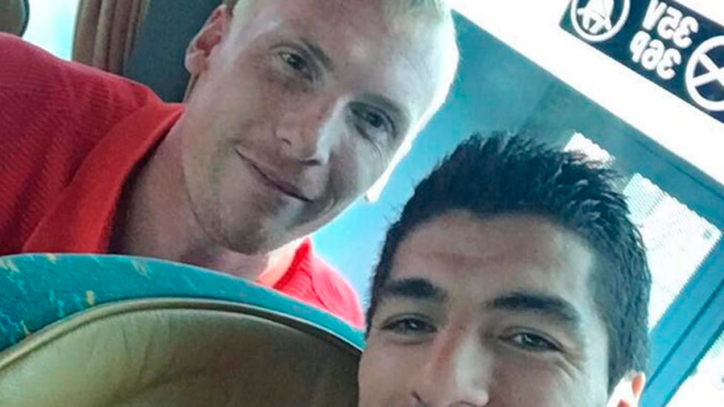 Los culés celebran la victoria y Suárez revela el mote de Mathieu