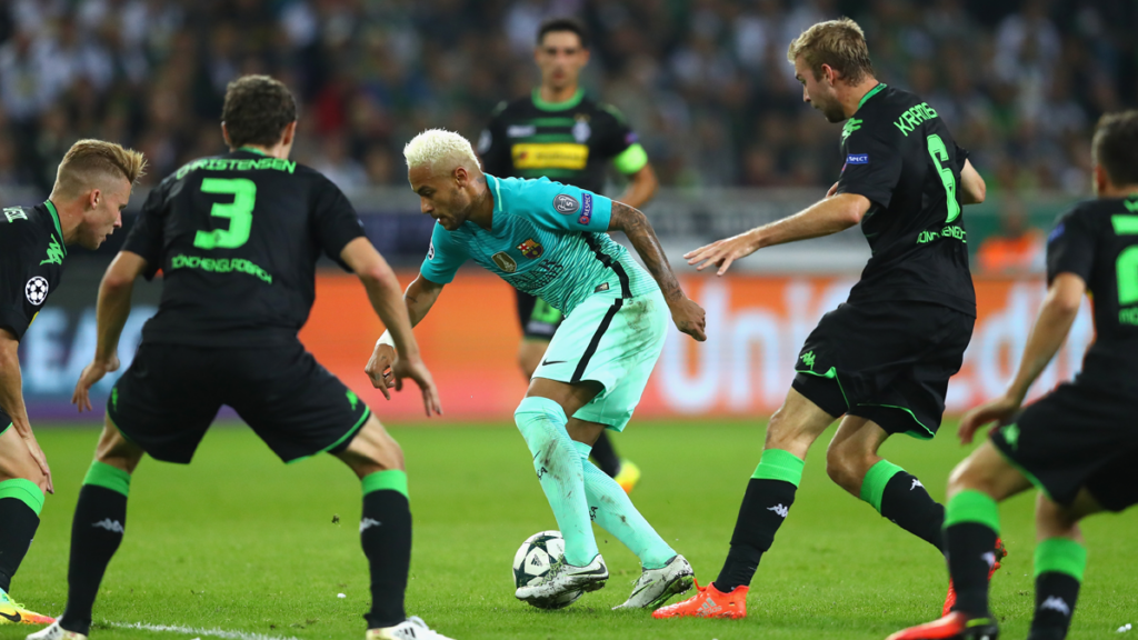El Barça cambió la táctica contra el Borussia M’Gladbach